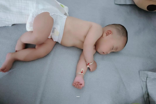 来宾宝宝不吃饭什么原因